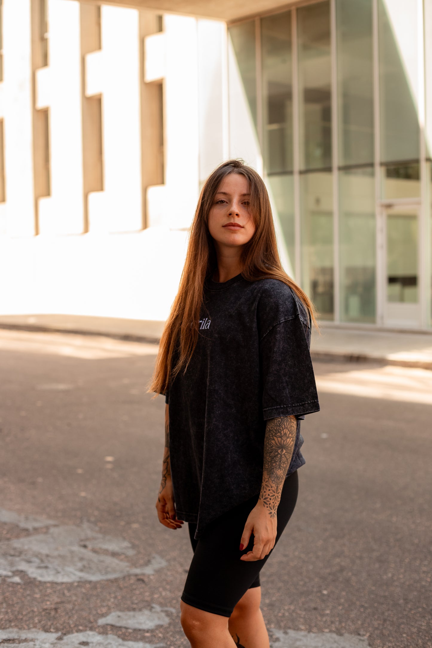 Remera oversize negra