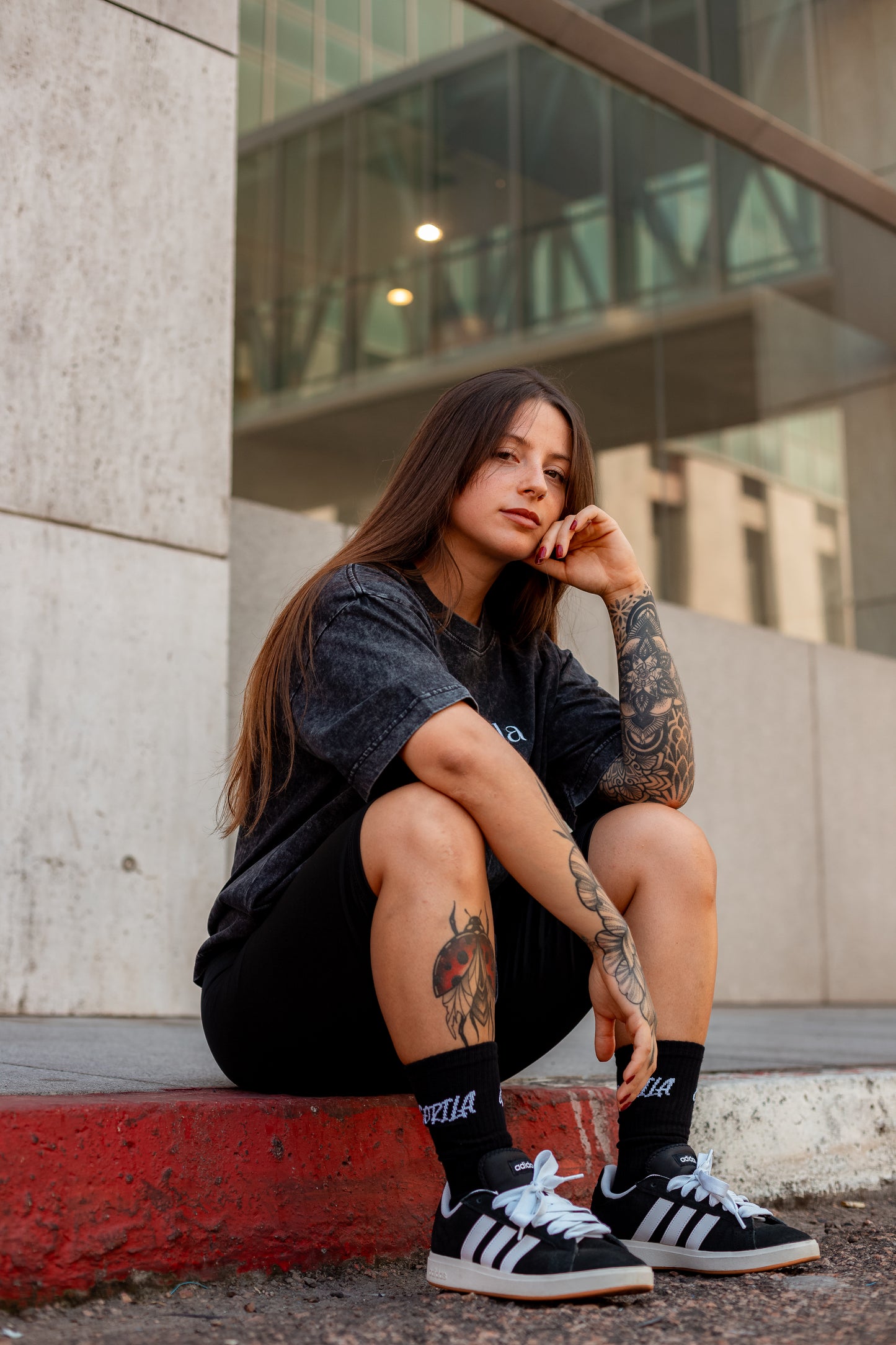 Remera oversize negra